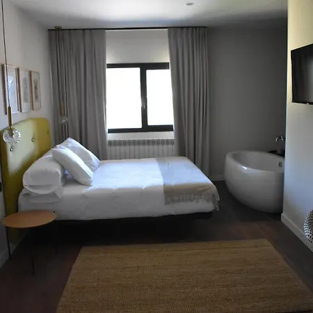 Hotel Duruelo Mountain 4*