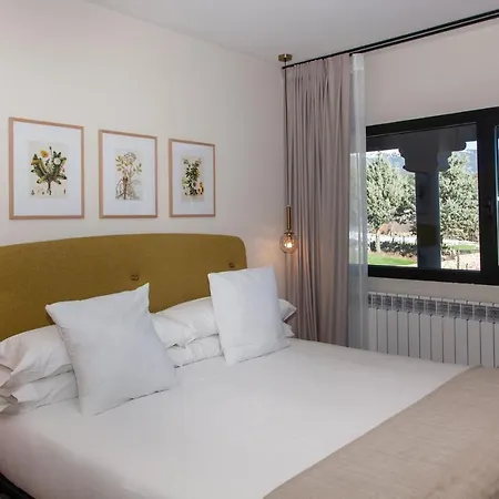 Hotel Duruelo Mountain