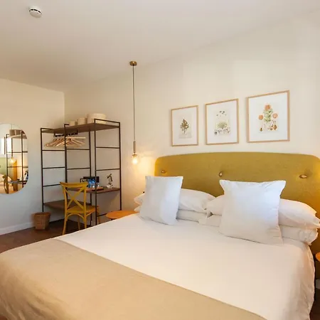 Duruelo Mountain Отель Дуруэло-де-ла-Сьерра